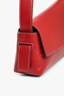 Image ACUTE SHOULDER BAG | SCARLET 4 of 7