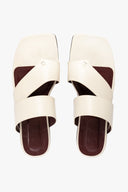 Image FLY FLAT SANDAL | CREAM 4 of 5