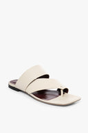 Image FLY FLAT SANDAL | CREAM 1 of 5