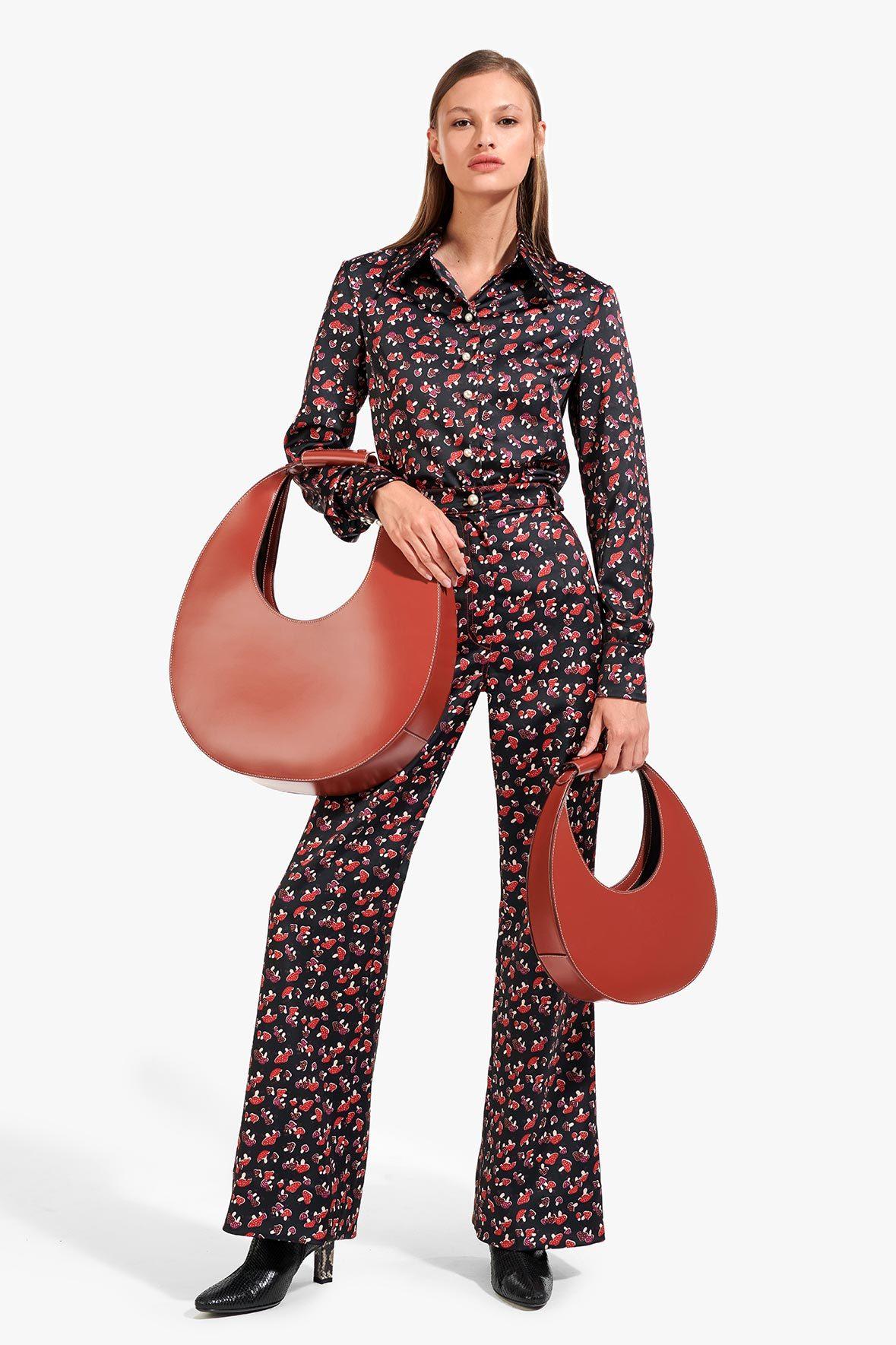 Image LARGE MOON BAG | COGNAC 2 of 7 and Clicking this image will trigger a zoom pop-up