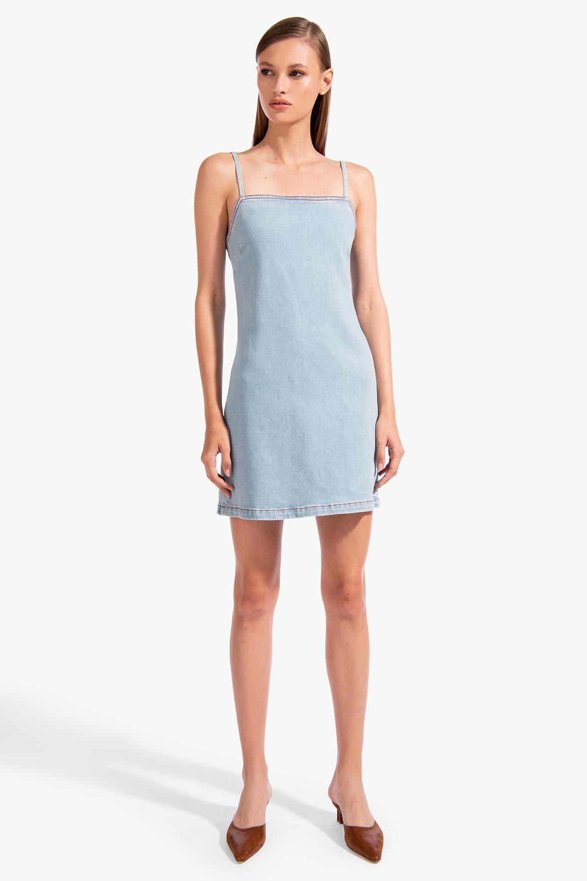 Image JOUR DRESS | LIGHT WASH DENIM 5 of 6 and Clicking this image will trigger a zoom pop-up