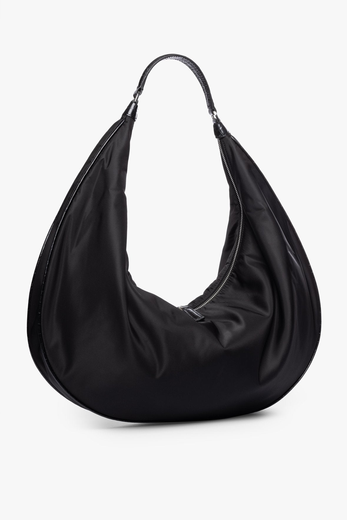 Image LARGE NYLON SASHA BAG | BLACK 3 of 8 and Clicking this image will trigger a zoom pop-up